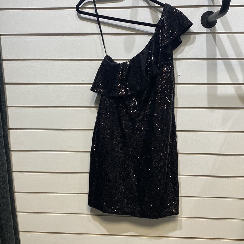 ⭐️MICHAEL Michael Kors One Shoulder Sequined Mini - Picture 5 of 8